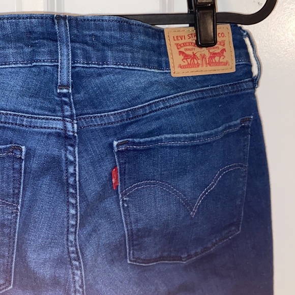 LEVIS JEANS - Picture 3 of 3